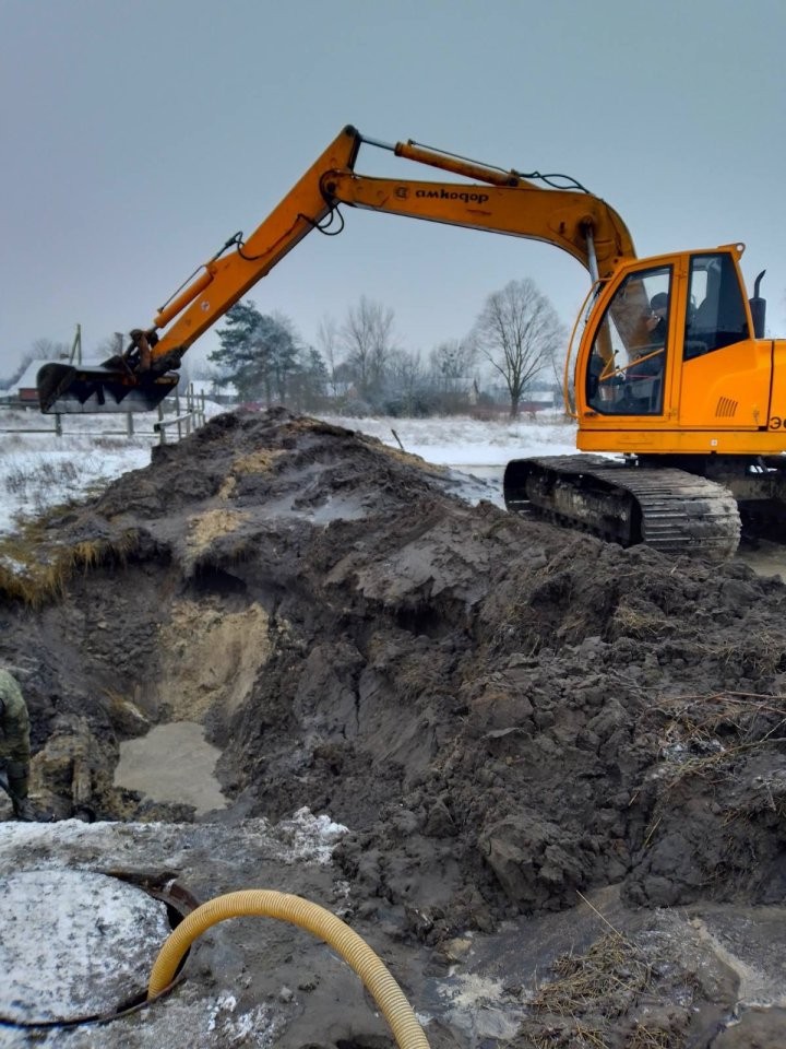 В Пинском районе устранили аварию на сетях водопровода