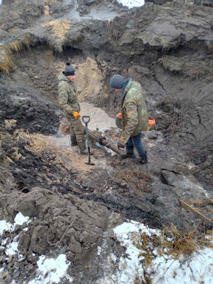 В Пинском районе устранили аварию на сетях водопровода
