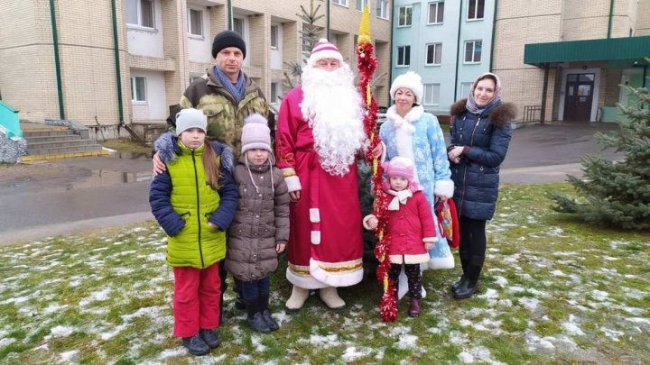 В Каменец работников скорой помощи поздравили с новогодними праздниками