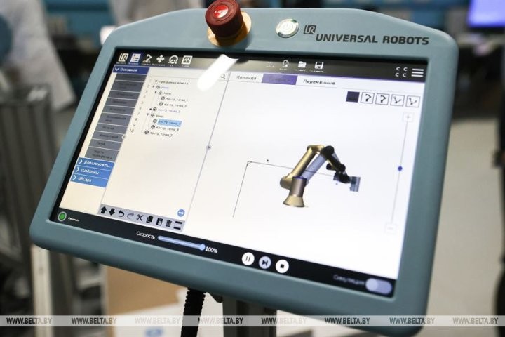 В одном из брестских вузов открыли лабораторию идентификации и промышленной робототехники