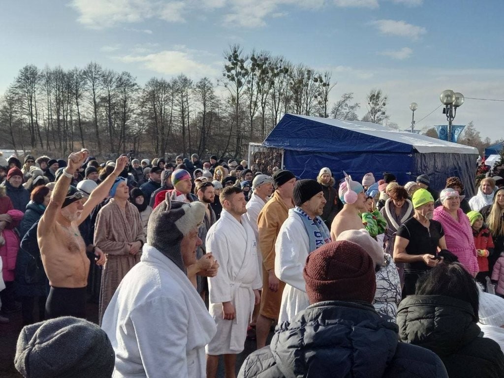 Заплыв моржей на Набережной Бреста. Посмотрите видео