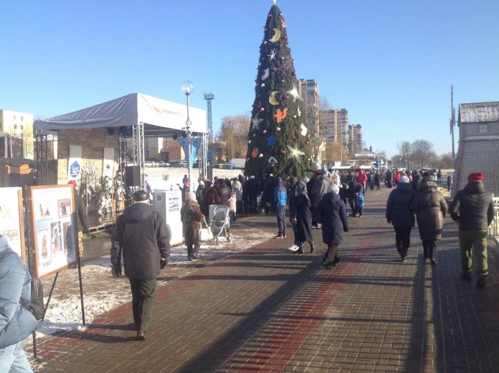Первый день фестиваля-ярмарки «Берестейские сани» проходит на Набережной