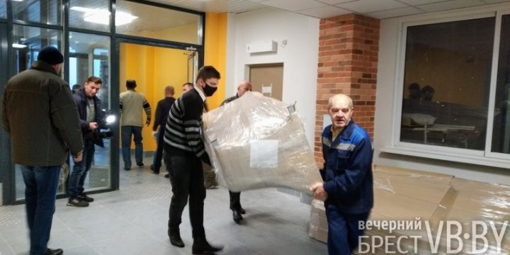 Брестчане приближают открытие поликлиник в заречном районе.