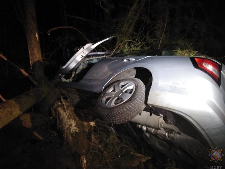 ДТП в Каменецком районе: спасатели деблокировали девушку-водителя