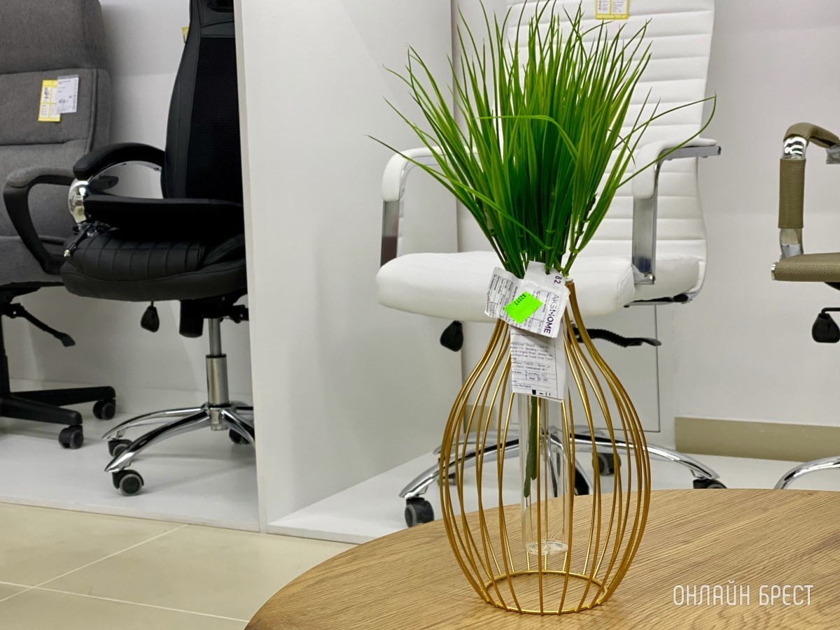 Новый салон мебели «АksHome» открылся в ТЦ «Корона» на Машерова. Выбор кухонных столов, стульев и кресел удивляет!