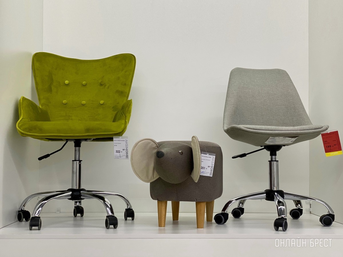 Новый салон мебели «АksHome» открылся в ТЦ «Корона» на Машерова. Выбор кухонных столов, стульев и кресел удивляет!