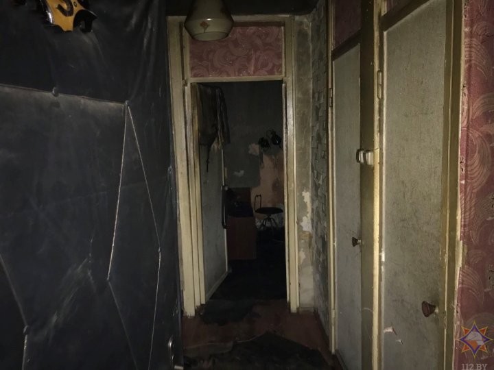 В Ивацевичском районе работники МЧС спасли на пожаре двух человек, еще один стал жертвой огня