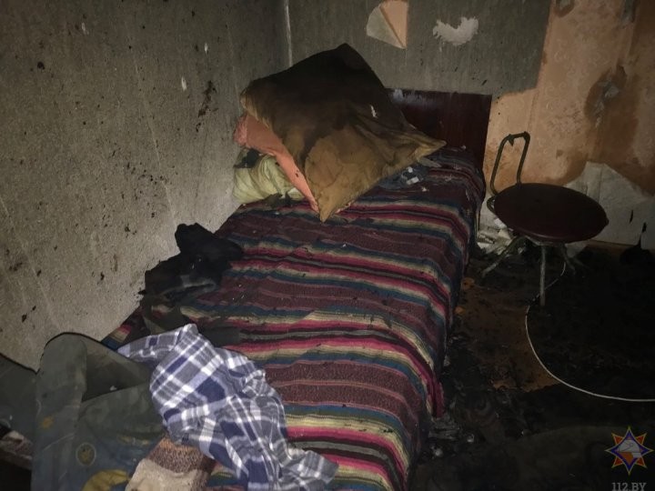 В Ивацевичском районе работники МЧС спасли на пожаре двух человек, еще один стал жертвой огня