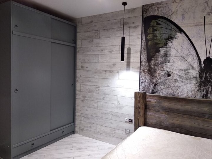 Молодая семья из Брестской области показала, какой ремонт в стиле лофт они сделали в квартире своими руками