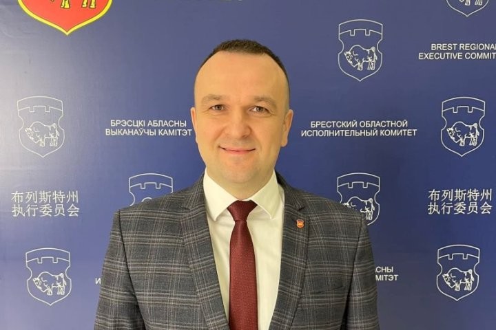 Андрей Слуцкий