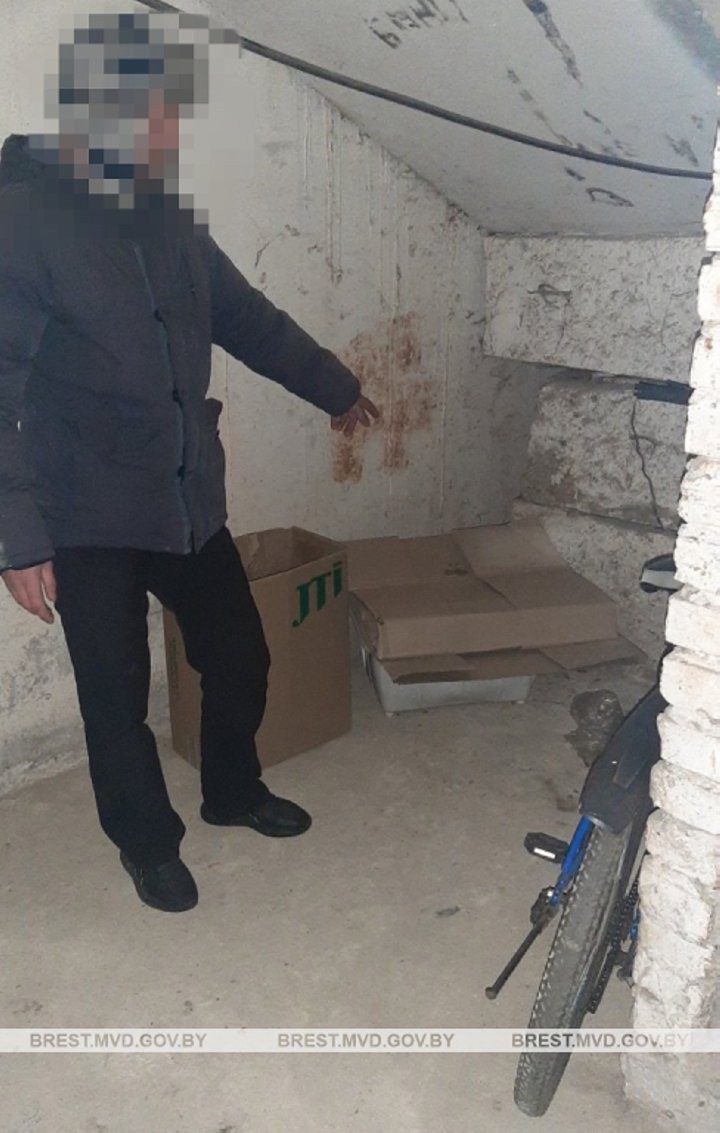 В Дрогичинском районе мужчина похитил у знакомого деликатесов на 250 рублей