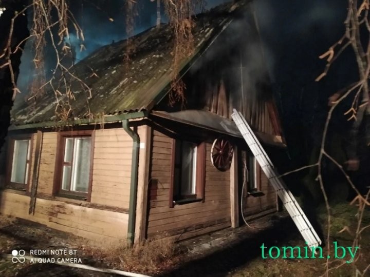 В Бресте горел дом на Волынской. Погиб мужчина