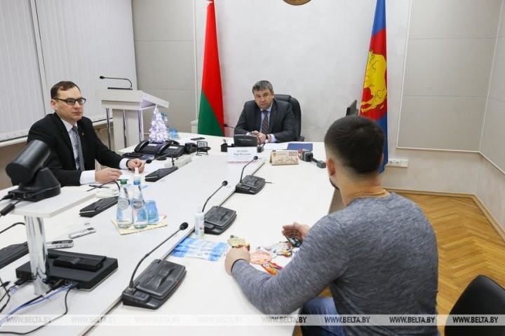 Поддержка фермеров и работа транспорта в Бресте обсуждались на приеме граждан у Шулейко