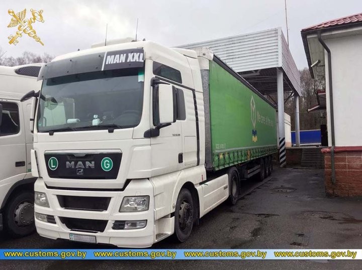 Три тягача изъяты белорусской таможней. И вот за что