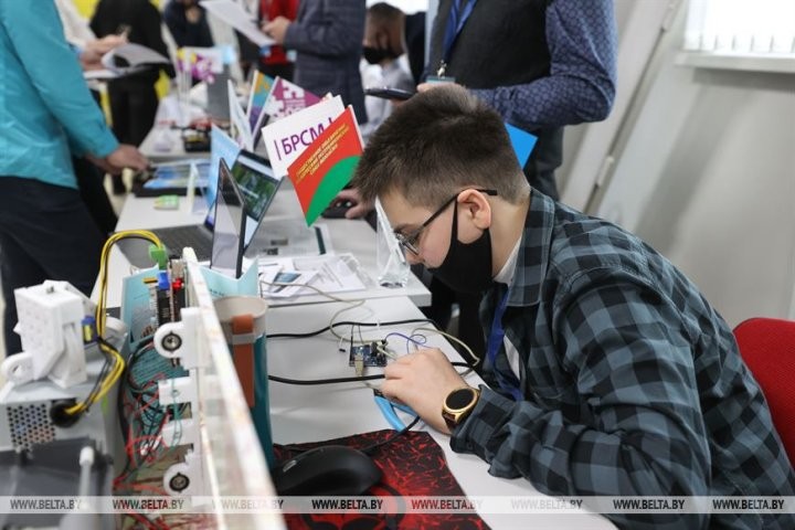 Лучшие молодежные проекты представили на региональном конкурсе «100 идей для Беларуси» в Бресте