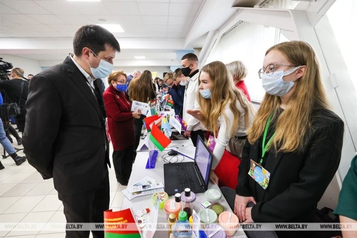 Лучшие молодежные проекты представили на региональном конкурсе «100 идей для Беларуси» в Бресте