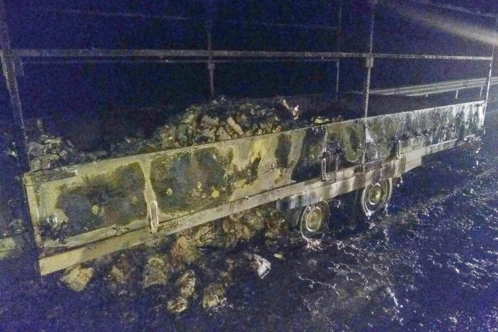 На М1 в Брестской области горел прицеп