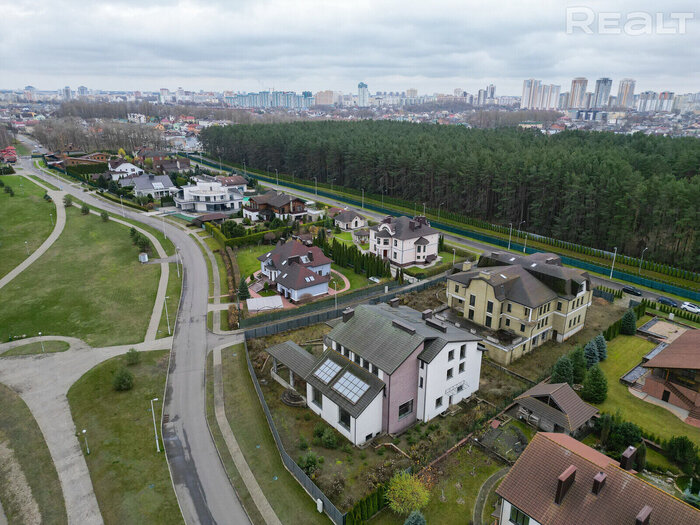 Самый дорогой из продающихся домом в Беларуси. Сколько он стоит?