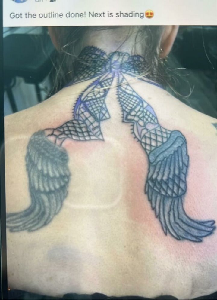 На фото показали тату, за которые стыдно (но не их владельцам)