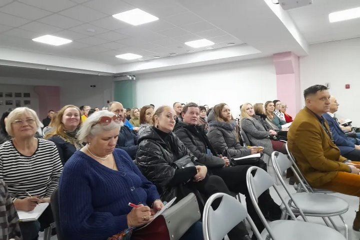 Цены продолжат регулировать, а налоги платить придется. Что услышали бизнесмены Брестчины от представителей государства?