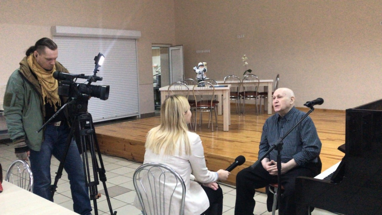 В средней школе № 20 г. Бреста состоялась творческая встреча с Эдуардом Семеновичем Ханком