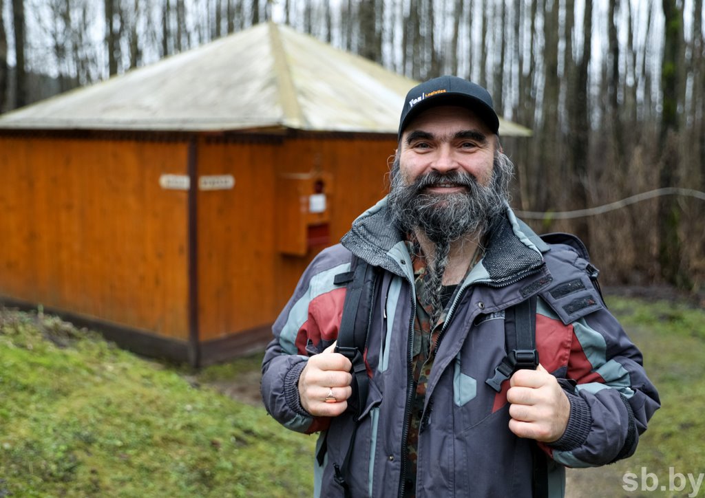 Намоленное место. Сотни людей едут к роднику у Западного Буга, чтобы окунуться в купель