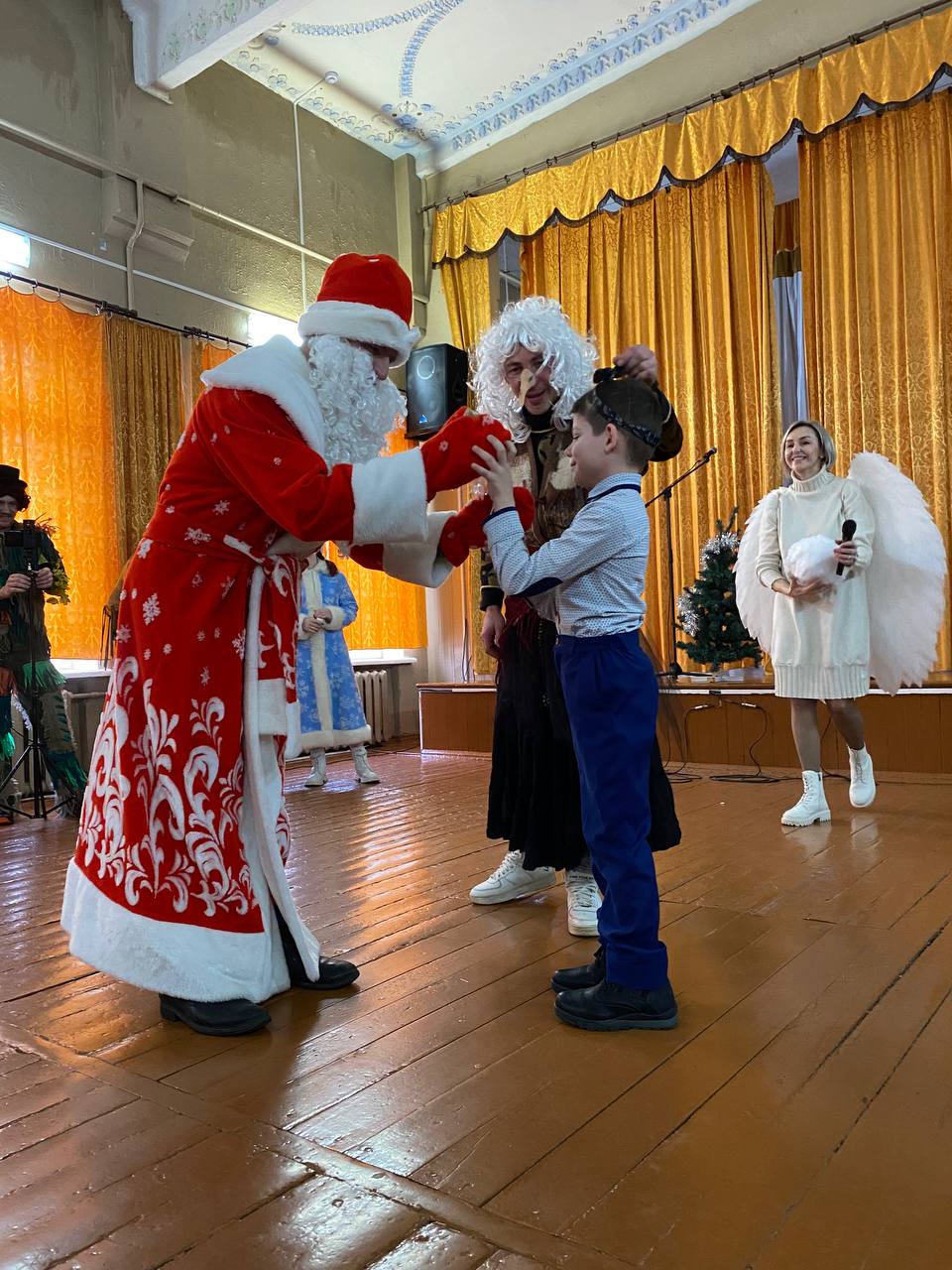 Волонтеры ПСО «Ангел» (Брестский регион) с благотворительной миссией посетили детей Молчадской школы-интерната. Как это было?