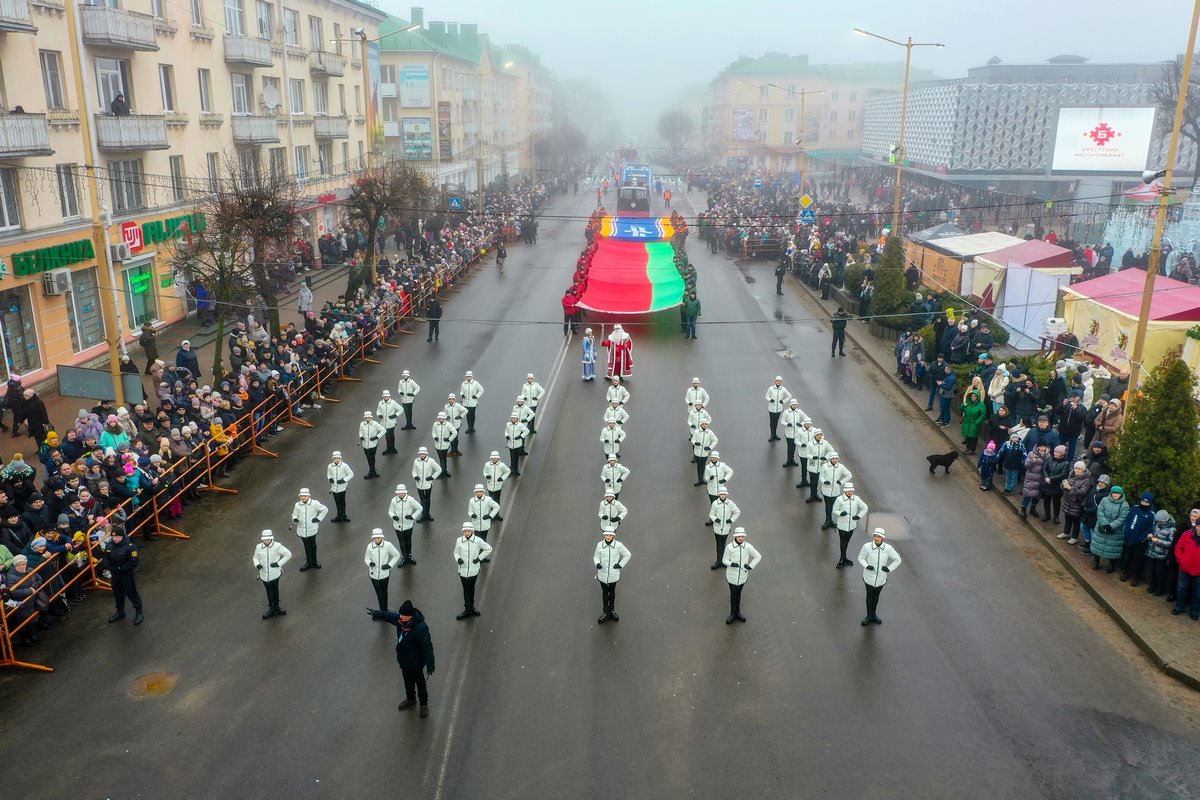 Брестский областной фестиваль «Берестейские сани» проходит в Барановичах (фото и видео с высоты)
