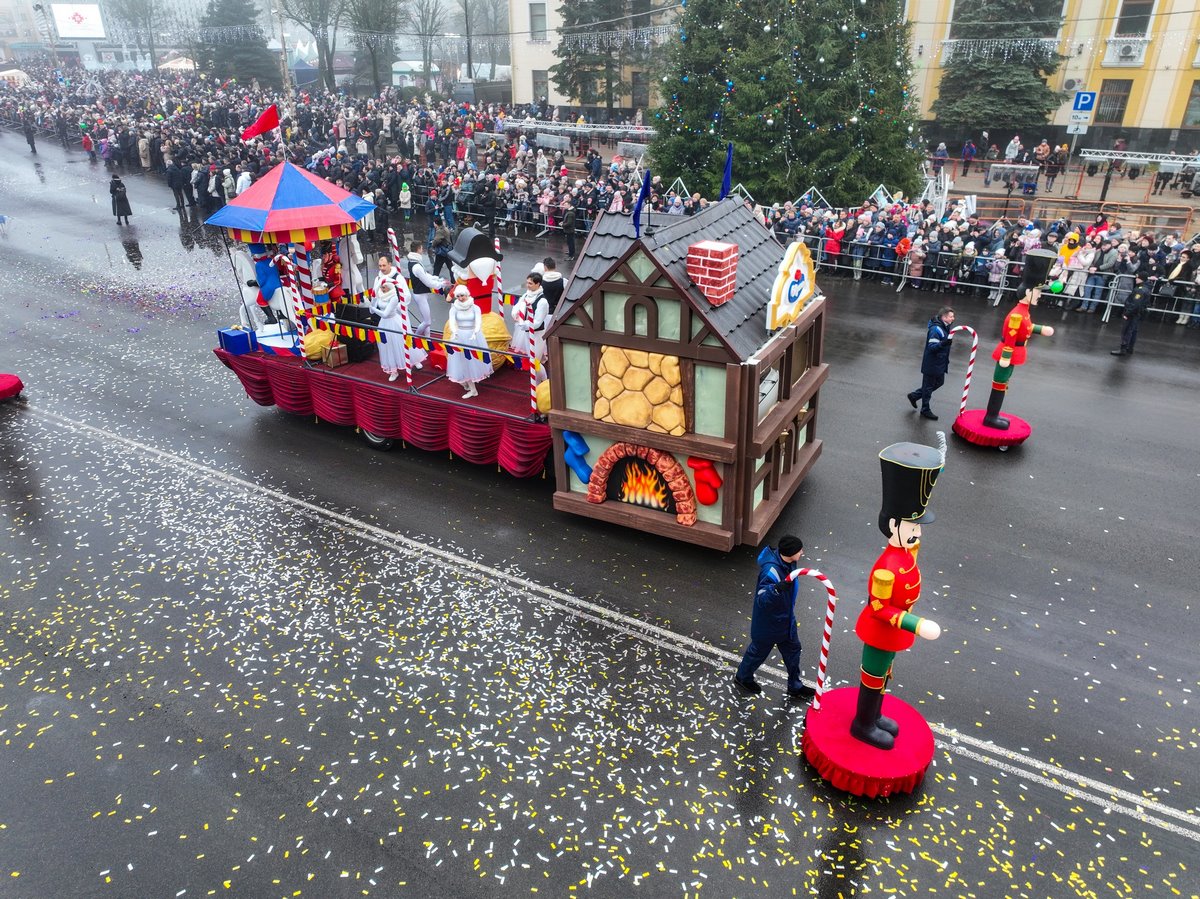 Брестский областной фестиваль «Берестейские сани» проходит в Барановичах (фото и видео с высоты)