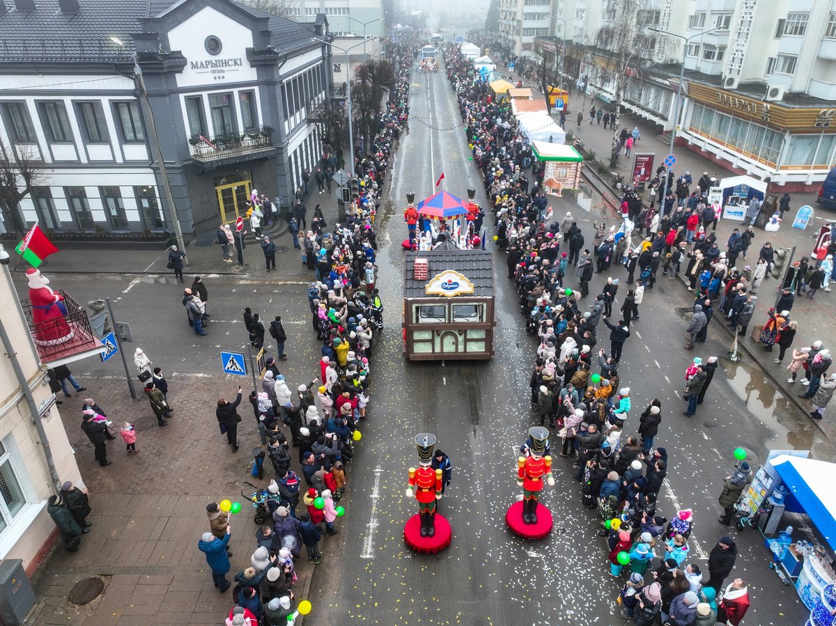 Брестский областной фестиваль «Берестейские сани» проходит в Барановичах (фото и видео с высоты)