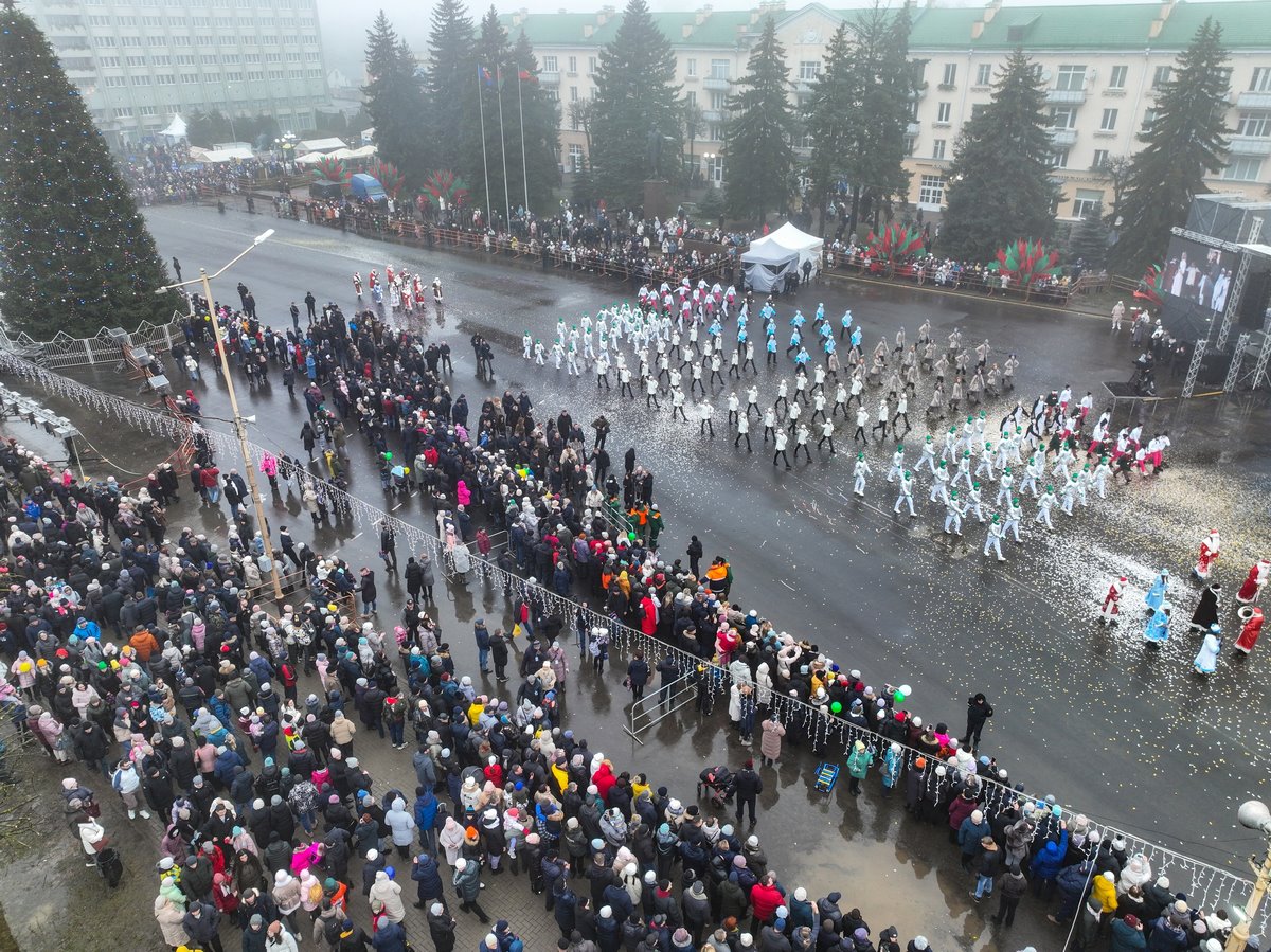 Брестский областной фестиваль «Берестейские сани» проходит в Барановичах (фото и видео с высоты)