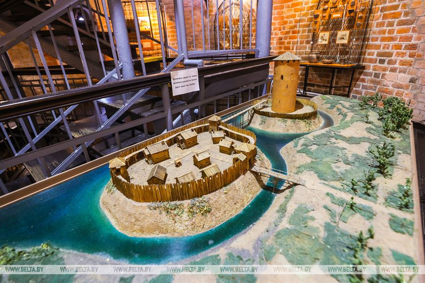 Каменецкая вежа - уникальный памятник архитектуры XIII века