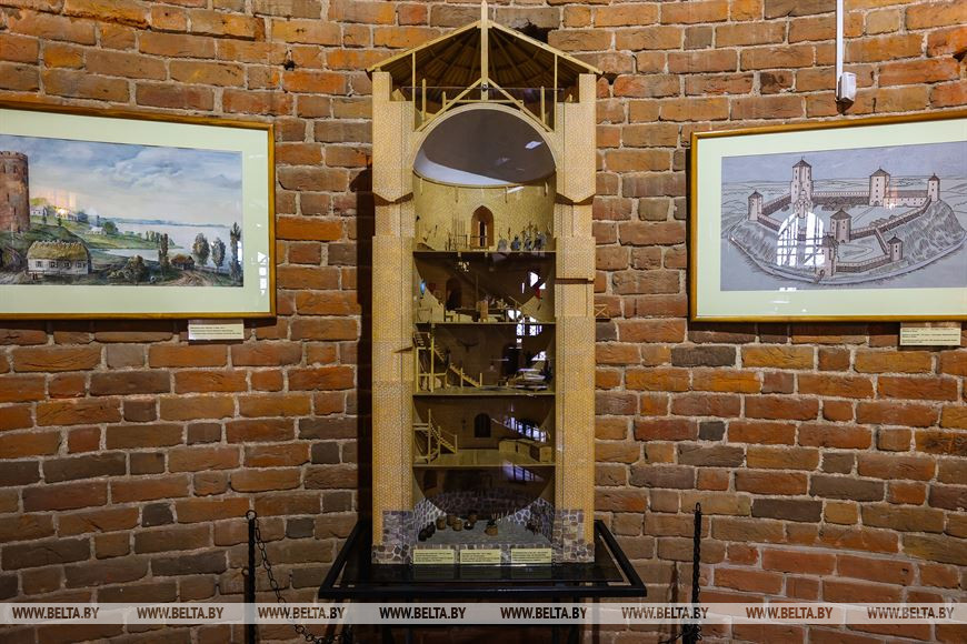 Каменецкая вежа - уникальный памятник архитектуры XIII века