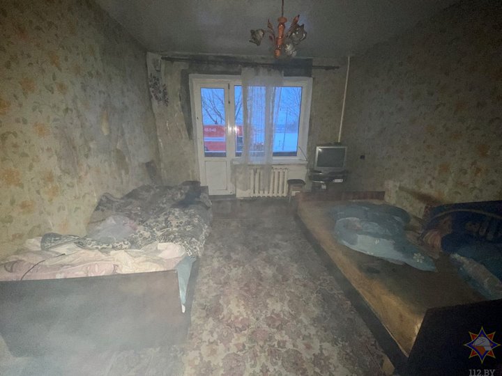Из горевшей квартиры в Березовском районе спасли мужчину