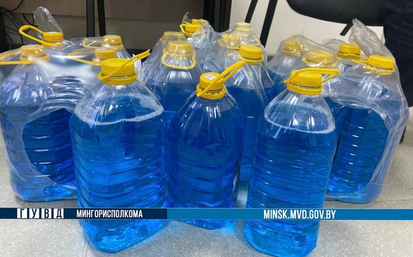 Почему цена омывайки с обочины ниже рыночной? 