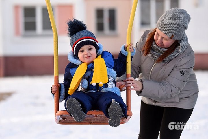 История сироты, которая почувствовала себя счастливой после рождения сына