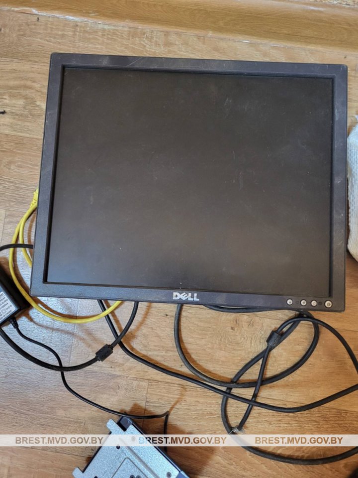 Жители Барановичского района обворовали склад, чтобы обменять украденное на алкоголь