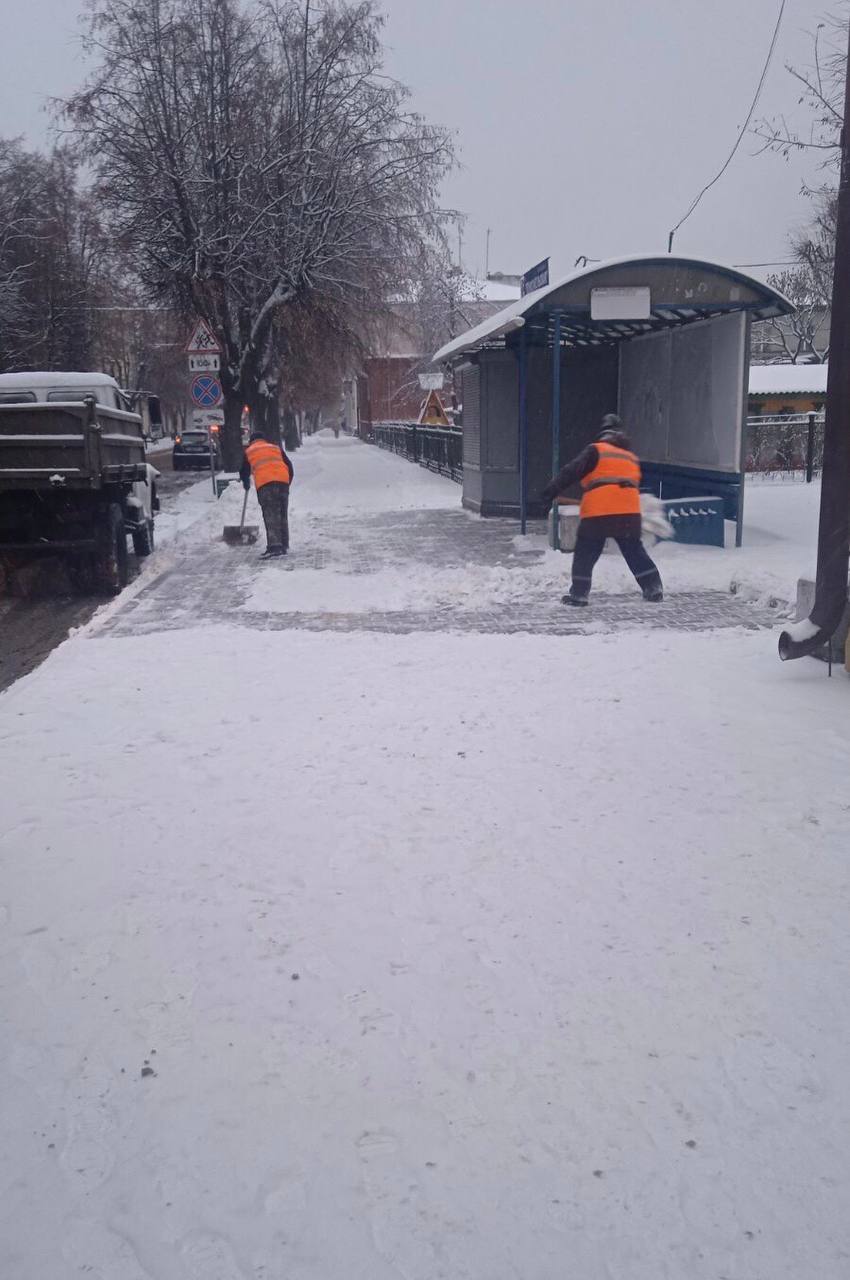 В Бресте более 200 работников «Коммунальника» борются со снегом