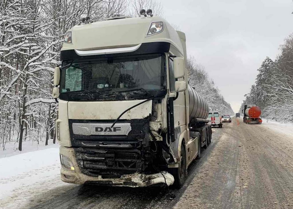 Жесткое ДТП произошло на трассе М10