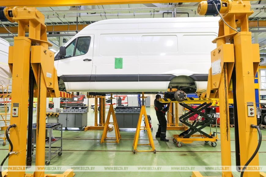 В Бресте дали старт белорусско-российскому проекту по сборке спецавтомобилей