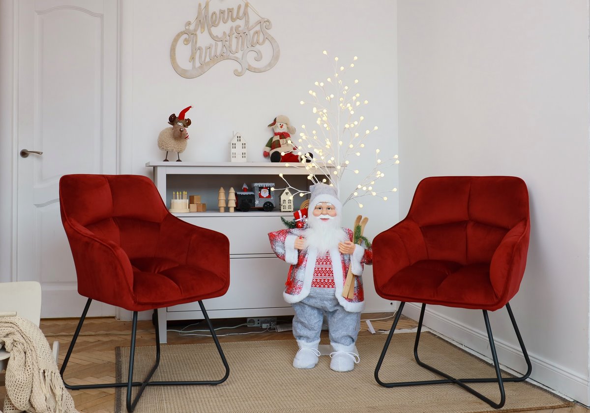 Создавайте новогодний уют со скидками на мебель и декор от AksHome!