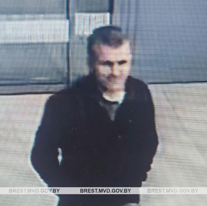 В Бресте ищут ночного посетителя гипермаркета на Варшавке. Возможно, таксист