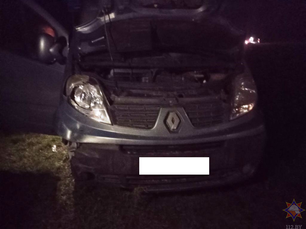 Две легковушки и микроавтобус столкнулись на М10 в Ивановском районе