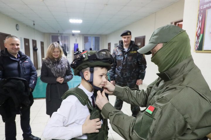 Шестиклассник из Пружанского района спас бабушку и стал победителем акции МВД «Письмо министру»