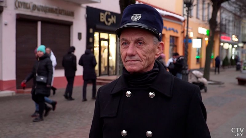 Поговорили с единственным в стране фонарщиком