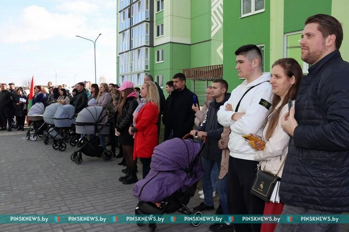 Больше всего квартир на селе построили в Пинском районе