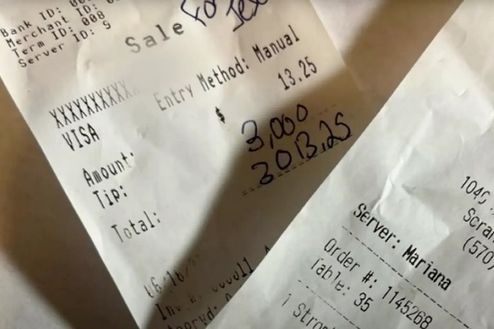 Мужчина оставил $3000 чаевых за обед стоимостью $13. На этом история не закончилась