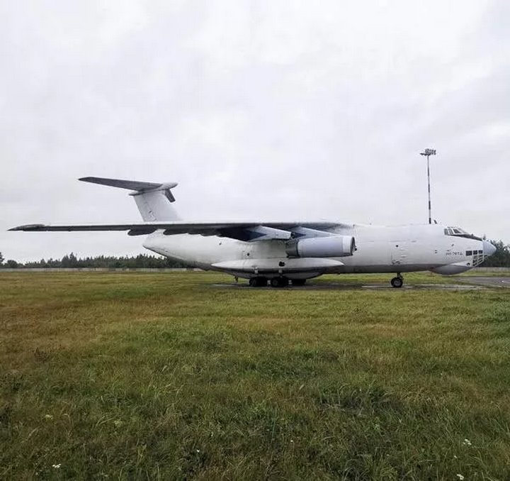 Два самолета Ил-76 ушли с молотка в Беларуси
