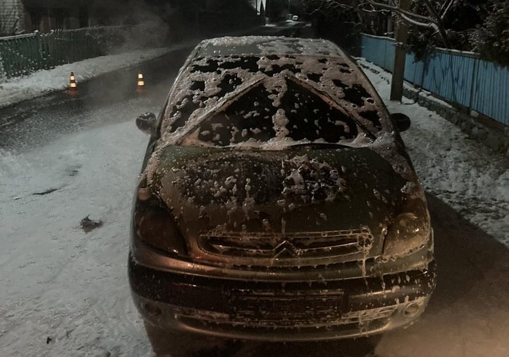 В Каменце горел легковой автомобиль