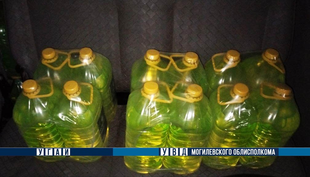 Брестчанин незаконно перевозил 1000 литров спиртосодержащей жидкости